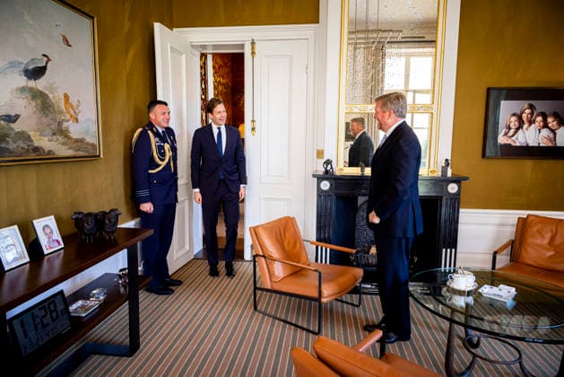21-04-2026 Palace King Willem-Alexander during a meeting with Minister Vincent Karremans van Infrastructuur en Waterstaatat palace Huis ten Bosch in The Hague. Â  Copyright: xPPEx