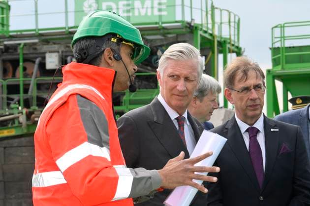 Interregional Royal Visit to WalloniaFlanders 2026 FARCIENNES, BELGIUM - APRIL 21: King Philippe of Belgium pictured visiting DEME Environnement during the first Interregional Royal Visit to WalloniaFlanders on April 21, 2026 in Farciennes, Belgium, 21 04 2026 Farciennes Belgium  Copyright: xPhilipxReynaersx