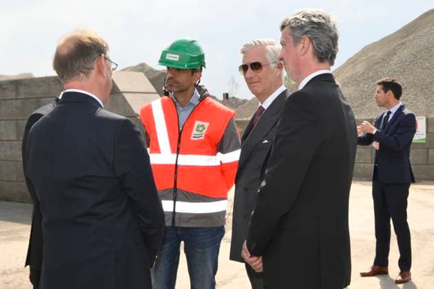 Interregional Royal Visit to WalloniaFlanders 2026 FARCIENNES, BELGIUM - APRIL 21: King Philippe of Belgium pictured visiting DEME Environnement during the first Interregional Royal Visit to WalloniaFlanders on April 21, 2026 in Farciennes, Belgium, 21 04 2026 Farciennes Belgium  Copyright: xPhilipxReynaersx