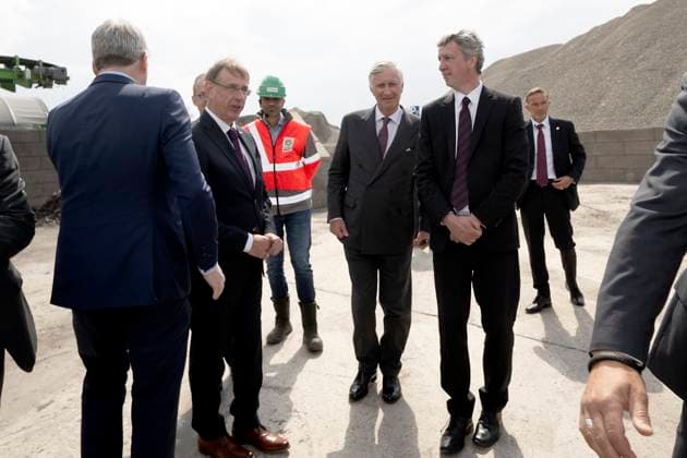 Interregional Royal Visit to WalloniaFlanders 2026 FARCIENNES, BELGIUM - APRIL 21: King Philippe of Belgium pictured visiting DEME Environnement during the first Interregional Royal Visit to WalloniaFlanders on April 21, 2026 in Farciennes, Belgium, 21 04 2026 Farciennes Belgium  Copyright: xPhilipxReynaersx