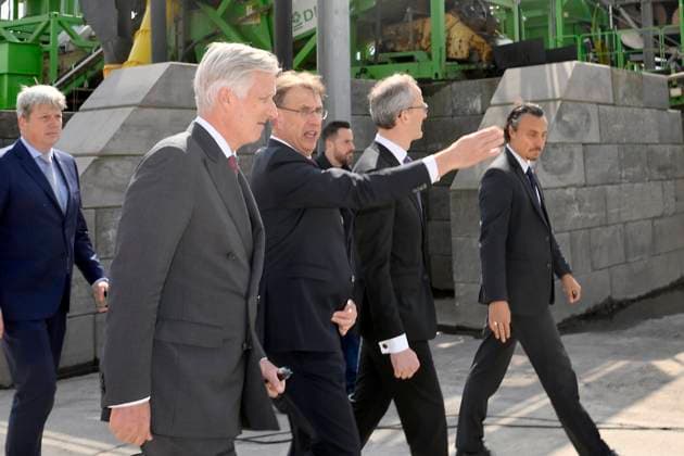 Interregional Royal Visit to WalloniaFlanders 2026 FARCIENNES, BELGIUM - APRIL 21: King Philippe of Belgium pictured visiting DEME Environnement during the first Interregional Royal Visit to WalloniaFlanders on April 21, 2026 in Farciennes, Belgium, 21 04 2026 Farciennes Belgium  Copyright: xPhilipxReynaersx