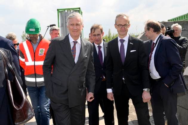 Interregional Royal Visit to WalloniaFlanders 2026 FARCIENNES, BELGIUM - APRIL 21: King Philippe of Belgium pictured visiting DEME Environnement during the first Interregional Royal Visit to WalloniaFlanders on April 21, 2026 in Farciennes, Belgium, 21 04 2026 Farciennes Belgium  Copyright: xPhilipxReynaersx
