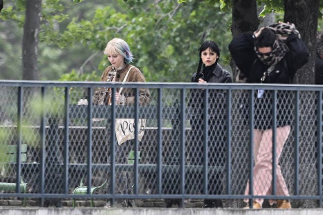 Wednesday Filming - Paris Jenna Ortega, Emma Myers on the set of Season 3 of the series Wednesday, in Paris. Paris, France on April 21, 2026. Photo by Florian Poitout ABACAPRESS.COM Paris Ile-de-France France  Copyright: xPoitoutxFlorian ABACAx
