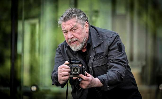 Conversation with Armin Rohde at the Lichtburg about his passion for photography and an exhibition at Zollverein about migrants organized by the Brost Fo Copyright: KerstinxKokoska doc85imxzdvmxug3hwnak0 ,EDITORIAL USE ONLY Copyright: KerstinxKokoska