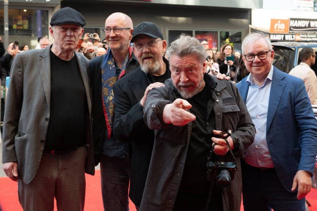 Director Christoph RUETER, Rüter, actor Peter LOHMEYER, actor Dietmar BAER, Bär, actor Armin ROHDE, actor Joachim KROL, red carpet, red carpet show, arrival, arrival, film premiere Vier von hier, 21 04 2026, at the Lichtburg in Essen,