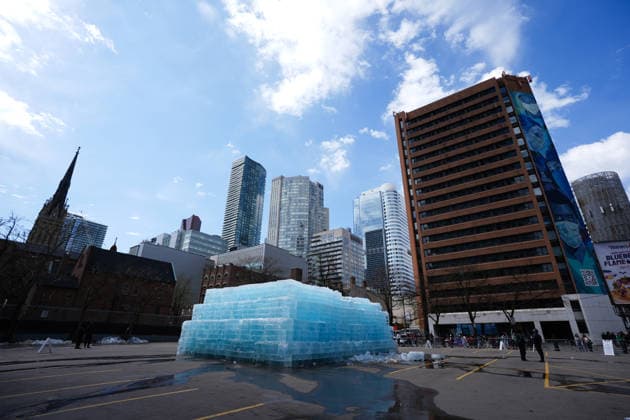 Ice Sculpture Draws Crowd for Drake’s New Album in Toronto TORONTO, CANADA - APRIL 21 : An ice sculpture, installed in a parking lot as part of a promotional campaign for Canadian rapper Drake’s new album ICEMAN in Toronto, Ontario, Canada on April 21, 2026. Mert Alper Dervis Anadolu Ontario Canada. Editorial use only. Please get in touch for any other usage.  Copyright: x2026xAnadoluxMertxAlperxDervisx