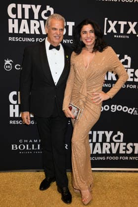 NEW YORK, NY- APRIL 21: Eric Ripert and Sandra Ripert at City Harvest Presents The 2026 Gala: Shaken, Not Stirred on April 21, 2026 at Cipriani 42nd St in New York City. Credit: AdMedia New York City USA  - ZUMAa123 20260421_zaa_a123_015 Copyright: xJackxFyckex