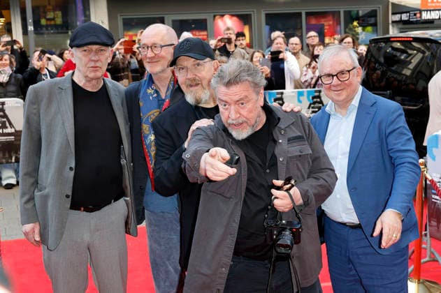 Christoph Rüter, Peter Lohmeyer, Dietmar Bär, Armin Rohde and Joachim Krol at the premiere of the documentary Vier von Hier at the Lichtburg Essen, 21 04 2026 Foto:xT.xSchröerx xFuturexImagex vier_6406