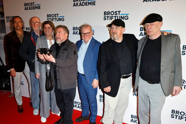 Boris Berger, Peter Lohmeyer, Bettina Böttinger, Armin Rohde, Joachim Krol, Dietmar Bär and Christoph Rüter at the premiere of the documentary Vier von Hier at the Lichtburg Essen, 21 04 2026 Foto:xT.xSchröerx xFuturexImagex vier_6426