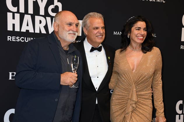 NEW YORK, NY APRIL 21 Joso Andro s, Eric Ripert and Sandra Ripert at City Harvest Presents The 2026 Gala Shaken, Not Stirred on April 21, 2026 at Cipriani 42nd St in New York City Credit AdMedia New York City USA  - ZUMAa123 20260421_zaa_a123_023 Copyright: xJackxFyckex
