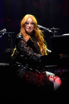 Tori Amos Performs at Royal Albert Hall, London American singer-songwriter Tori Amos (born Myra Ellen Amos) performs at Royal Albert Hall, London, England, UK on Tuesday 21 April 2026 as part of her In Times Of Dragons Tour 2026., Credit:Justin Ng Avalon UK, England, London, Royal Albert Hall  Copyright: xJustinxNgx xAvalonx 1093405059