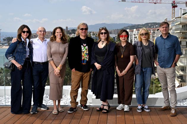 Elsa Zylberstein, Serge Hayat, Joanna Popper, Agnes Jaoui, Jury President, Ruby Yang, Na Young Nam and Roberto Amoroso, Jury members, during the photocall on the terrace of the JW Marriott Cannes during the 2nd edition of the WAIFF World A I Film Festival in Cannes, on April 21, 2026, an unprecedented event dedicated to the interaction between new technologies and film and audiovisual creation The World AI Film Festival WAiFF is supported by a team of visionary leaders and pioneering organizations, united by a common mission to bring out the creative potential of artificial intelligence in the service of cinema, while respecting the ethics and rights of creators Marco Landi, former president of Apple and a leading figure in the field of ar Copyright: xBrunoxBebertx xBestimagexBrunoxBebertx xBestimagex