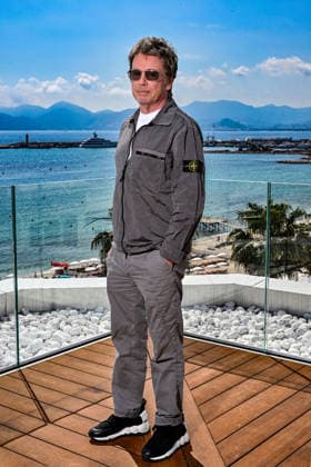 Jean Michel Jarre, during the photocall on the terrace of the JW Marriott Cannes during the 2nd edition of the WAIFF World A I Film Festival in Cannes, on April 21, 2026, an unprecedented event dedicated to the interactions between new technologies and cinematographic and audiovisual creation The World AI Film Festival WAiFF relies on a team of visionary leaders and pioneering organizations, united by a common mission to unleash the creative potential of artificial intelligence in the service of cinema, while respecting the ethics and rights of creators Marco Landi, former Chairman of Apple and a leading figure in the field of artificial intelligence, is the festivals founder and main supporter. He is followed by the Alpes Maritimes depart  Copyright: xBrunoxBebertx xBestimagexBrunoxBebertx xBestimagex