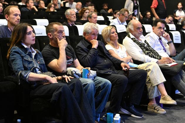 Elsa Zylberstein, Mathieu Kassovitz, Claude Lelouch, Honorary President of the Festival, and his daughter Sarah during one of the Pro Talks at the 2nd edition of the WAIFF World A I Film Festival in Cannes, on April 21, 2026, an unprecedented event dedicated to the interaction between new technologies and cinematographic and audiovisual creation The World AI Film Festival WAiFF relies on a team of visionary leaders and pioneering organizations, united by a common mission to unleash the creative potential of artificial intelligence in the service of cinema, while respecting the ethics and rights of creators Marco Landi, former Chairman of Apple and a leading figure in the field of artificial intelligence, is the festivals founder and main s Copyright: xBrunoxBebertx xBestimagexBrunoxBebertx xBestimagex