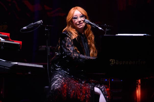 Tori Amos Performs at Royal Albert Hall, London American singer-songwriter Tori Amos (born Myra Ellen Amos) performs at Royal Albert Hall, London, England, UK on Tuesday 21 April 2026 as part of her In Times Of Dragons Tour 2026., Credit:Justin Ng Avalon UK, England, London, Royal Albert Hall  Copyright: xJustinxNgx xAvalonx 1093405072