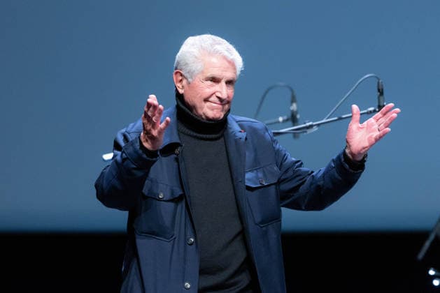 2nd World AI Film Festival Opening Ceremony - Cannes Claude Lelouch receives an Honorary Prize during the 2nd World AI Film Festival (WAIFF) opening ceremony at the Palais des Festivals in Cannes. France on April 21, 2026. Photo by Shootpix ABACAPRESS.COM Cannes France  Copyright: xShootpix ABACAx