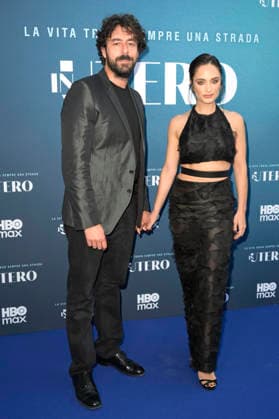 Michele Rosiello and Denise Capezza at the premiere of the HBO Max series In Utero at Cinema Barberini Rome, 21 04 2026 Foto:xA.xM.xTinghinox xFuturexImagex utero_6442