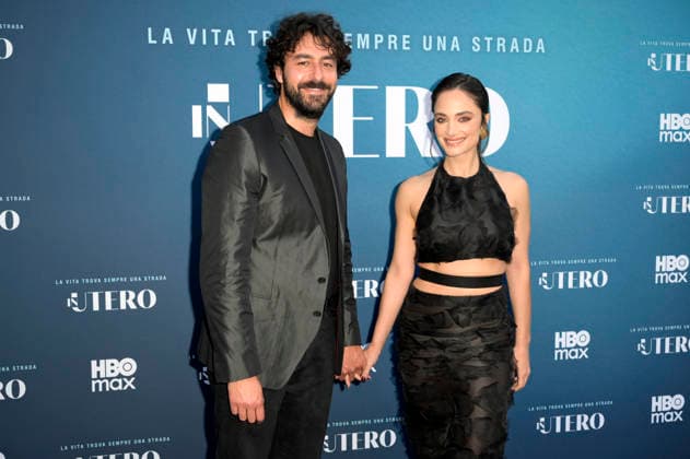 Michele Rosiello and Denise Capezza at the premiere of the HBO Max series In Utero at Cinema Barberini Rome, 21 04 2026 Foto:xA.xM.xTinghinox xFuturexImagex utero_6446