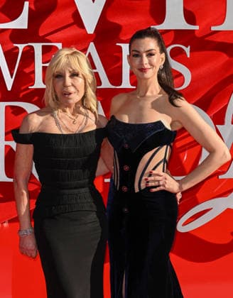 Celebrities attend the European Premiere of ˜The Devil Wears Prada 2™ at Leicester Square in London, England Featuring: Donatella Versace, Anne Hathaway Where: London, United Kingdom When: 22 Apr 2026 Credit: Cover Images EDITORIAL USE ONLY. NOT FOR USE BY NEWSPAPERS BASED IN THE UK. Copyright: xx coverimg55636669