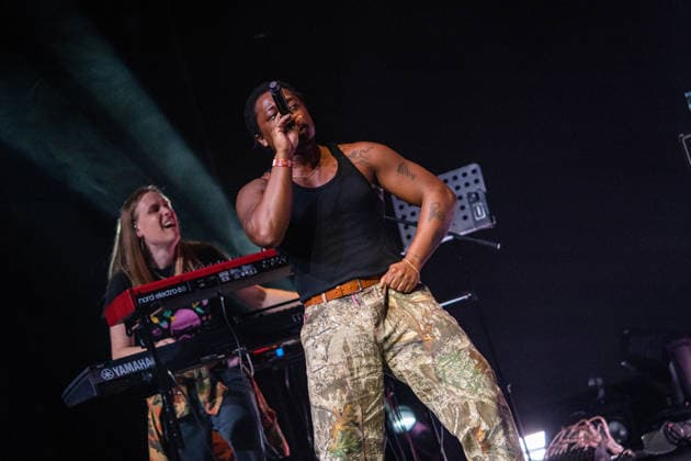 April 22, 2026, Shanghai, Shanghai, China: MCKINLEY DIXON performs live at Modern Sky Lab during his Magic, Alive! China tour, in Shanghai, China, on April 22, 2026. Shanghai China  - ZUMAa290 20260422_zep_a290_008 Copyright: xAndreaxAimarx