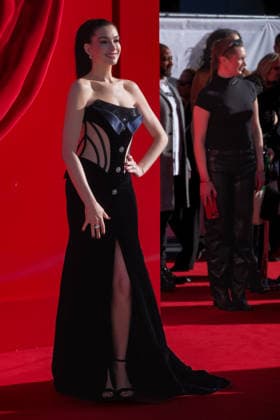 The Devil Wears Prada 2 European Premiere on Wednesday 22 April 2026 Anne Hathaway seen at the The Devil Wears Prada 2 European Premiere on Wednesday 22 April 2026 at Cineworld Leicester Square and VUE West End, London. ., Credit:Julie Edwards Avalon  Copyright: xJuliexEdwardsx xAvalonx 1093623752
