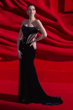 The Devil Wears Prada 2 European Premiere on Wednesday 22 April 2026 Anne Hathaway seen at the The Devil Wears Prada 2 European Premiere on Wednesday 22 April 2026 at Cineworld Leicester Square and VUE West End, London. ., Credit:Julie Edwards Avalon  Copyright: xJuliexEdwardsx xAvalonx 1093623782