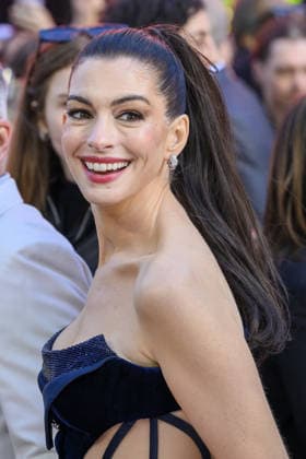 Celebrities attend the European Premiere of ˜The Devil Wears Prada 2™ at Leicester Square in London, England Featuring: Anna Hathaway Where: London, United Kingdom When: 22 Apr 2026 Credit: Cover Images **NOT AVAILABLE FOR HELLO MAGAZINE** EDITORIAL USE ONLY. NOT FOR USE BY NEWSPAPERS BASED IN THE UK. Copyright: xx coverimg55636858