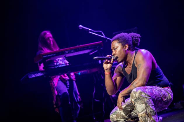 April 22, 2026, Shanghai, Shanghai, China: MCKINLEY DIXON performs live at Modern Sky Lab during his Magic, Alive! China tour, in Shanghai, China, on April 22, 2026. Shanghai China  - ZUMAa290 20260422_zep_a290_002 Copyright: xAndreaxAimarx