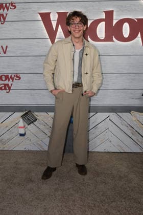 NEW YORK, NEW YORK - APRIL 22:Charles Flaherty Apple s Widow s Bay New York Premiere at Regal Union SKate O Flynn quare on April 22, 2026 in New York City. Credit: AdMedia USA  - ZUMAa123 20260422_zaa_a123_130 Copyright: xChrisxGonzalezx