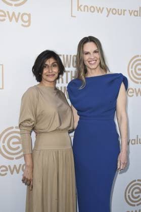 Shazi Visram, Hilary Swank at arrivals for The Environmental Working Group and Know Your Value Annual Earth Day Dinner, Skirball Cultural Center, Los Angeles, CA, April 22, 2026. Photo By: Elizabeth Goodenough Everett Collection The Environmental Working Group and Know Your Value Annual Earth Day Dinner PUBLICATIONXNOTxINxCANxCHNxFRAxITAxJPNxNORxPOLxRUSxESPxUKxUSA