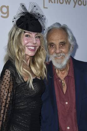 Tommy Chong, Shelby Chong at arrivals for The Environmental Working Group and Know Your Value Annual Earth Day Dinner, Skirball Cultural Center, Los Angeles, CA, April 22, 2026. Photo By: Elizabeth Goodenough Everett Collection The Environmental Working Group and Know Your Value Annual Earth Day Dinner PUBLICATIONXNOTxINxCANxCHNxFRAxITAxJPNxNORxPOLxRUSxESPxUKxUSA