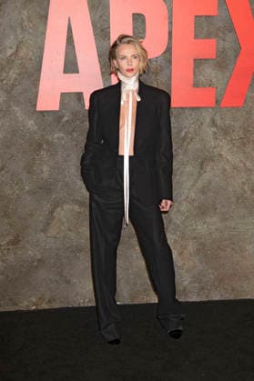Charlize Theron at the premiere of the Netflix film Apex at the Paris Theatre New York, 22 04 2026 Foto:xB.xHinex xFuturexImagex apex_6419