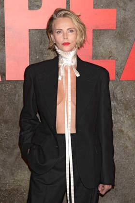 Charlize Theron at the premiere of the Netflix film Apex at the Paris Theatre New York, 22 04 2026 Foto:xB.xHinex xFuturexImagex apex_6424