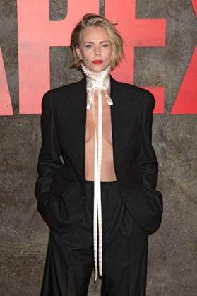 Charlize Theron at the premiere of the Netflix film Apex at the Paris Theatre New York, 22 04 2026 Foto:xB.xHinex xFuturexImagex apex_6425