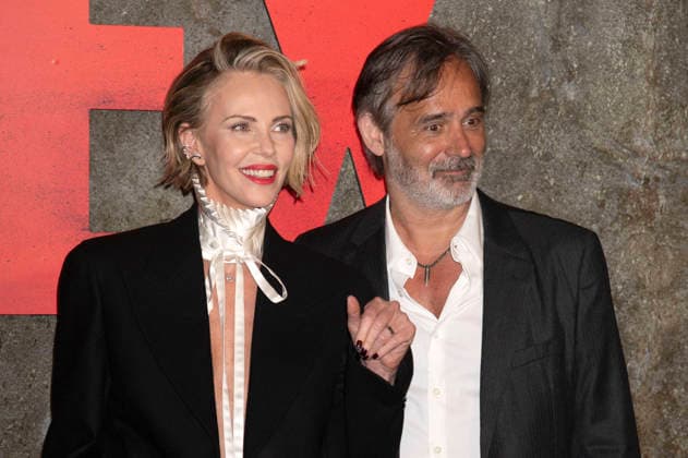 Charlize Theron and Baltasar Kormakur at the premiere of the Netflix film Apex at the Paris Theatre New York, 22 04 2026 Foto:xB.xHinex xFuturexImagex apex_6446