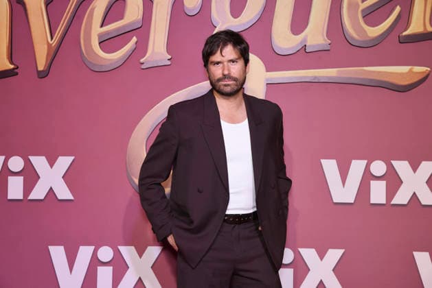 Los Encantos del Sinverguenza Red Carpet Juan Felipe Samper attends the red carpet for ˜Los Encantos del Sinverguenza™ tv series at Videocine. on April 22, 2026 in Mexico City, Mexico. (Photo by Yamak Perea Eyepix Group) Copyright: xYamakxPerea xEyepixxGroupx YP_22042026_181464