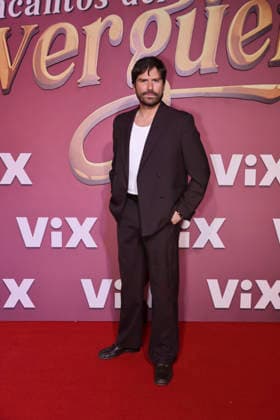 Los Encantos del Sinverguenza Red Carpet Juan Felipe Samper attends the red carpet for ˜Los Encantos del Sinverguenza™ tv series at Videocine. on April 22, 2026 in Mexico City, Mexico. (Photo by Yamak Perea Eyepix Group) Copyright: xYamakxPerea xEyepixxGroupx YP_22042026_181468