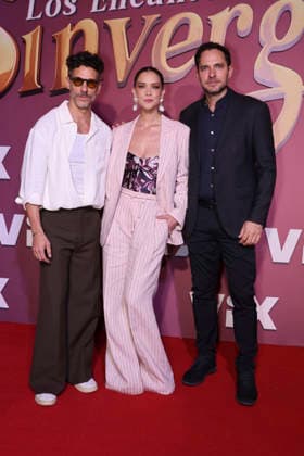 Los Encantos del Sinverguenza Red Carpet (L-R) Erick Elias, Carolina Miranda and Manolo Cardona attend the red carpet for ˜Los Encantos del Sinverguenza™ tv series at Videocine. on April 22, 2026 in Mexico City, Mexico. (Photo by Yamak Perea Eyepix Group) Copyright: xYamakxPerea xEyepixxGroupx YP_22042026_181539