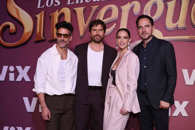 Los Encantos del Sinverguenza Red Carpet (L-R) Erick Elias, Juan Felipe Samper, Carolina Miranda and Manolo Cardona attend the red carpet for ˜Los Encantos del Sinverguenza™ tv series at Videocine. on April 22, 2026 in Mexico City, Mexico. (Photo by Yamak Perea Eyepix Group) Copyright: xYamakxPerea xEyepixxGroupx YP_22042026_181550