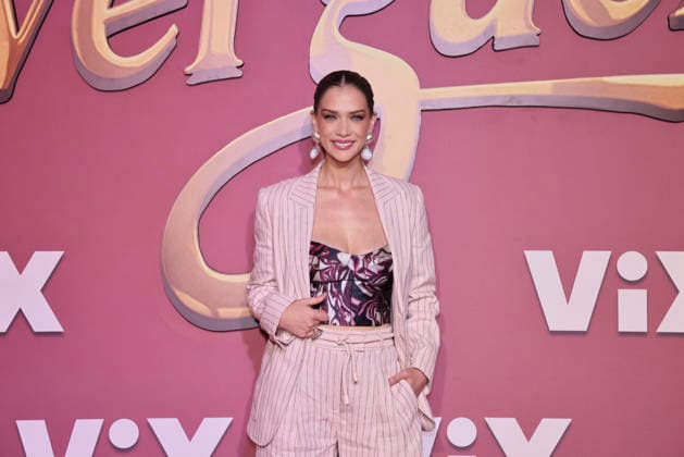 Los Encantos del Sinverguenza Red Carpet Carolina Miranda attends the red carpet for ˜Los Encantos del Sinverguenza™ tv series at Videocine. on April 22, 2026 in Mexico City, Mexico. (Photo by Yamak Perea Eyepix Group) Copyright: xYamakxPerea xEyepixxGroupx YP_22042026_181372