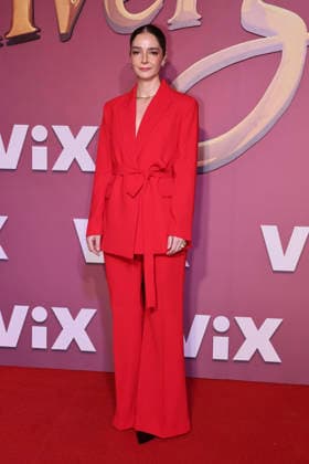 Los Encantos del Sinverguenza Red Carpet Elena Medina attends the red carpet for ˜Los Encantos del Sinverguenza™ tv series at Videocine. on April 22, 2026 in Mexico City, Mexico. (Photo by Yamak Perea Eyepix Group) Copyright: xYamakxPerea xEyepixxGroupx YP_22042026_181418