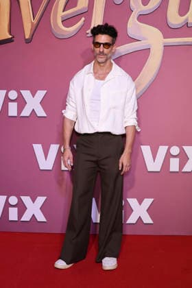 Los Encantos del Sinverguenza Red Carpet Erick Elias attends the red carpet for ˜Los Encantos del Sinverguenza™ tv series at Videocine. on April 22, 2026 in Mexico City, Mexico. (Photo by Yamak Perea Eyepix Group) Copyright: xYamakxPerea xEyepixxGroupx YP_22042026_181448