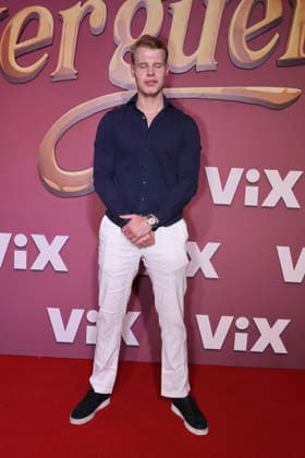 Los Encantos del Sinverguenza Red Carpet Fred Skar attends the red carpet for ˜Los Encantos del Sinverguenza™ tv series at Videocine. on April 22, 2026 in Mexico City, Mexico. (Photo by Yamak Perea Eyepix Group) Copyright: xYamakxPerea xEyepixxGroupx YP_22042026_181512