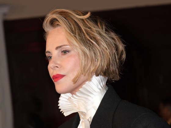 Arrivals for the New York premiere of Netflix s Apex at the Plaza Hotel Featuring: Charlize Theron Where: New York, United States When: 22 Apr 2026 Credit: Janet Mayer INSTARimages.com EDITORIAL USE ONLY. NOT FOR USE BY NEWSPAPERS BASED IN THE UK. Copyright: xx instar55637183