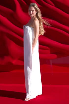 Bar Refaeli at the European premiere of the movie The Devil Wears Prada 2 The Devil Wears Prada 2 at Cineworld Leicester Square Vue West End London, 22 04 2026 Foto:xJ.xEdwardsx xFuturexImagex devil_6425
