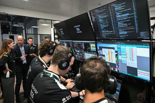 Prince William visits Jaguar TCS Racing The Prince of Wales visits the headquarters of British Formula E team, Jaguar TCS Racing, in Kidlington, Oxfordshire, UK, on the 23rd April 2026. Picture by Justin Tallis WPA-Pool Kidlington Jaguar TCS Racing Oxfordshire United Kingdom  WHA-0816
