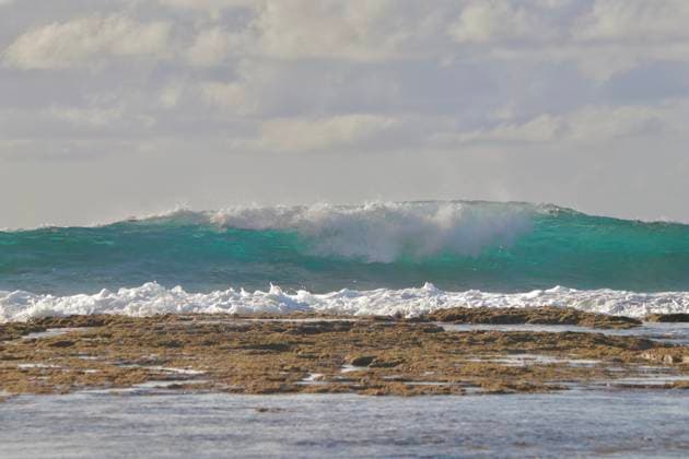 Turquoise Water over Beach Hawai i Hanalei, Hawaii, United States R_BIKG260421-2003660-01