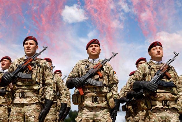 (260423) -- BUCHAREST, April 23, 2026 -- Soldiers attend a ceremony marking Romania s Land Forces Day at the Tomb of Unknown Soldier in Bucharest, Romania, April 23, 2026. (Photo by Xinhua) ROMANIA-BUCHAREST- LAND FORCES DAY CristianxCristel 