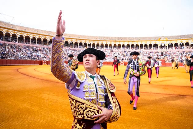 Thirteenth bullfight of subscription in the Maestranza of Seville The bullfighter Javier Zulueta in the thirteenth of the bullfighting season On April 23, 2026 in Seville Andalusia, Spain In the twelfth bullfight of subscription in the Plaza de la Real Maestranza, bullfighters José María Manzanares, Roca Rey and Javier Zulueta are the protagonists with bulls from Victoriano del Río and Toros de la Corte 23 APRIL 2026 Joaquí Sevilla Andalucia Sevilla Andalucia Espana  Copyright: xJoaquinxCorcherox 7466677