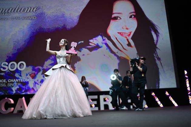 Opening Ceremony - The 9th Cannes Series International Festival. FC CANNES, FRANCE - APRIL 23 Jisoo receives the Madame Figaro Rising Star Award during the Opening Ceremony at the 9th Cannes Series International Festival on April 23, 2026 in Cannes, France. Cannes France  Copyright: xCastelxFranck ABACAx